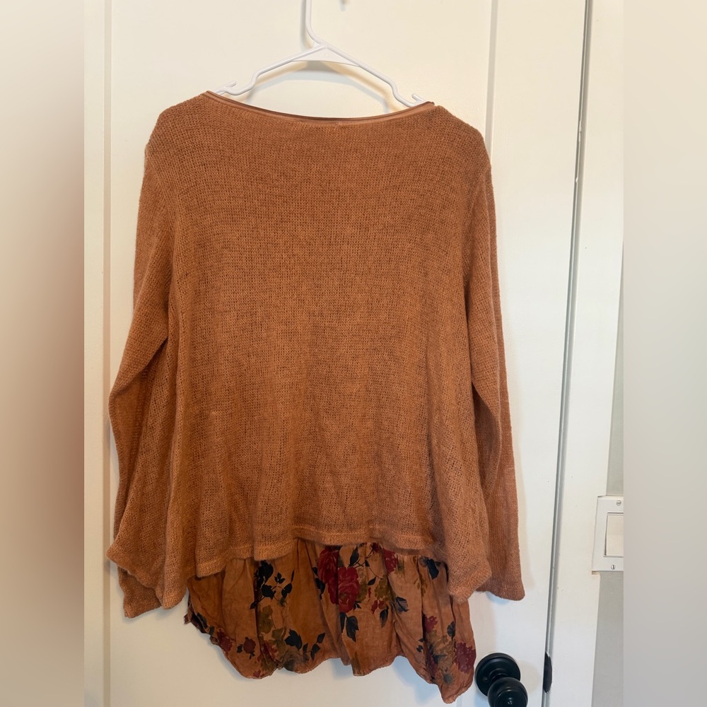 Rust Knit Long-Sleeve Women's Top - Picture 4 of 4
